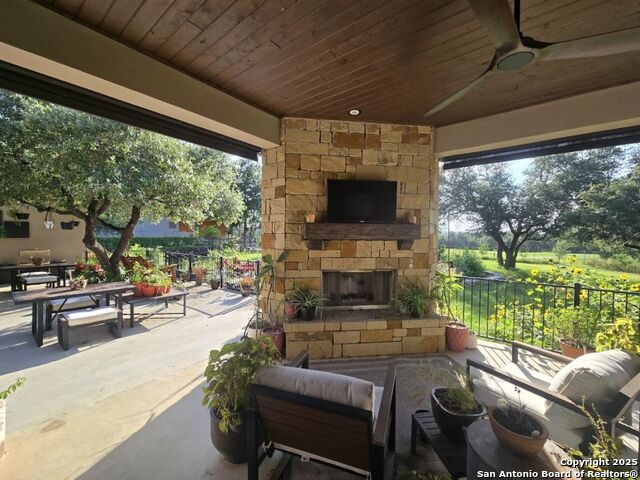 656 River Way, Spring Branch, Texas image 45