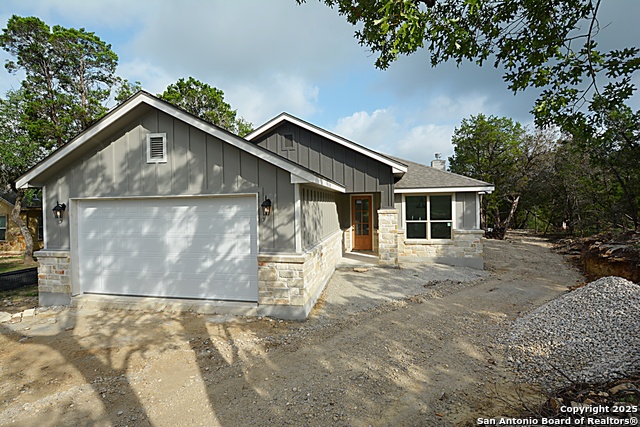 197 Bogi, Canyon Lake, Texas image 1