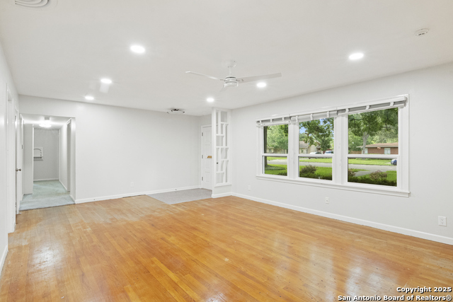 818 Cherry, Uvalde, Texas image 3