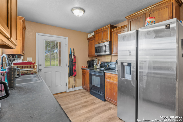 1655 Eichman Rd, Poteet, Texas image 23