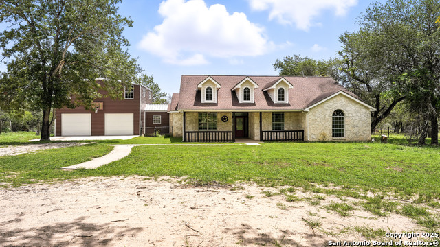 1435 Meadow Glen, Adkins, Texas image 1
