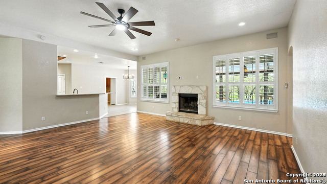 1435 Meadow Glen, Adkins, Texas image 13