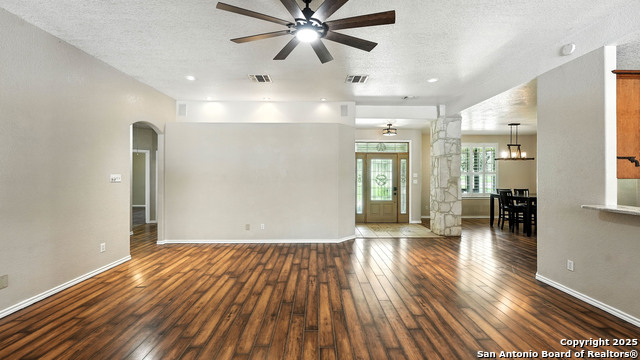1435 Meadow Glen, Adkins, Texas image 15