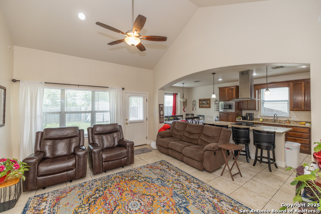 1026 Ave H, Poteet, Texas image 7