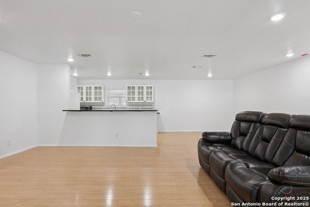 1334 Carnation, New Braunfels, Texas image 5