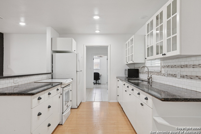 1334 Carnation, New Braunfels, Texas image 7