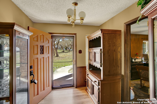 105 Wollschlaeger, Boerne, Texas image 15