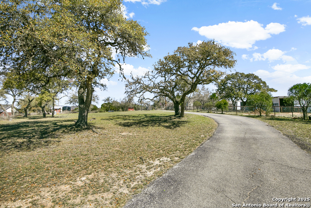 105 Wollschlaeger, Boerne, Texas image 32