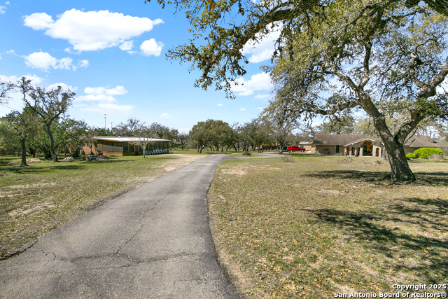 105 Wollschlaeger, Boerne, Texas image 33