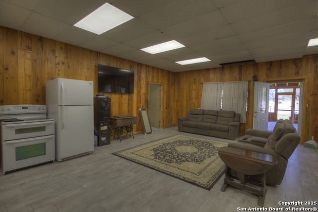105 Wollschlaeger, Boerne, Texas image 48