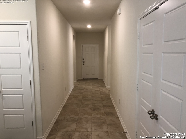 11225 Hill Top Bend, Helotes, Texas image 2