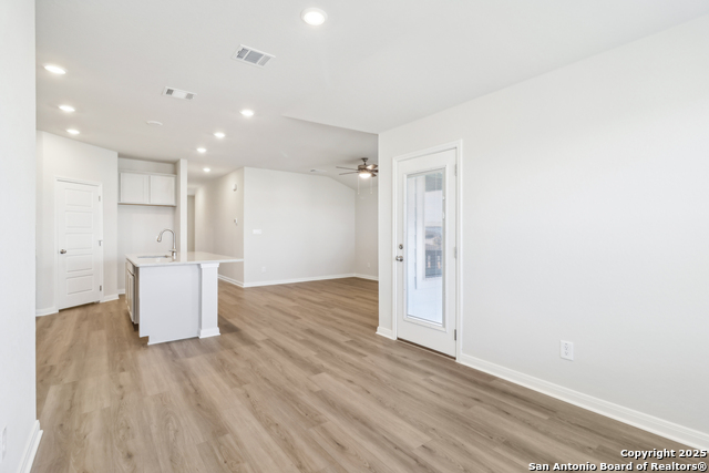 208 Dakota Ridge, Cibolo, Texas image 2