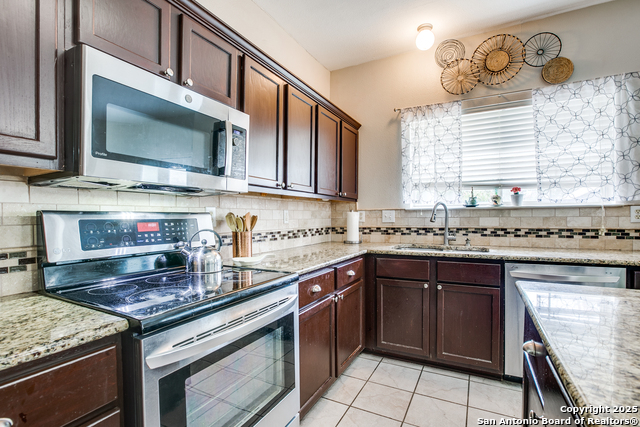 6306 Stable Farm, San Antonio, Texas image 14