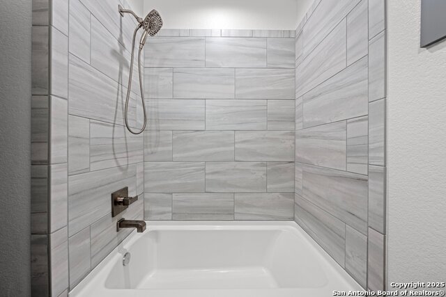 119 Springwood, Kerrville, Texas image 11