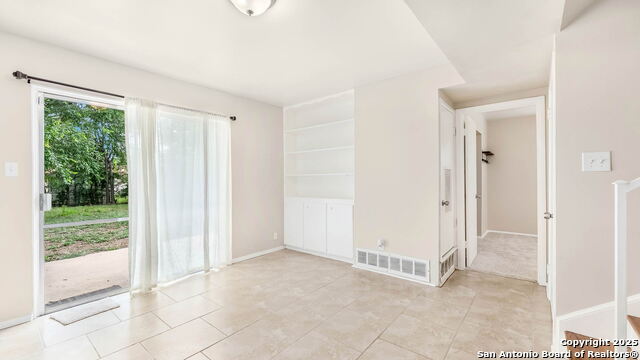 8019 Riata Ave, San Antonio, Texas image 10