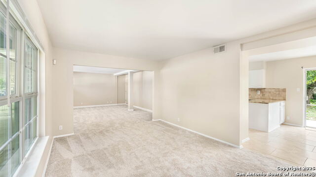 8019 Riata Ave, San Antonio, Texas image 4