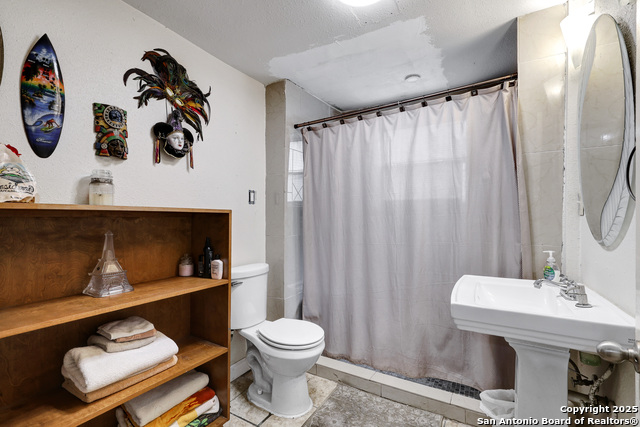1619 W. Kings Hwy, San Antonio, Texas image 12