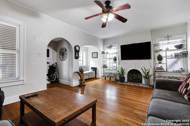 1619 W. Kings Hwy, San Antonio, Texas image 2