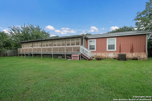 590 Gateway Cir, New Braunfels, Texas image 13