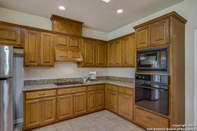 29462 Summit Ridge Drive, Fair Oaks Ranch, Texas image 14