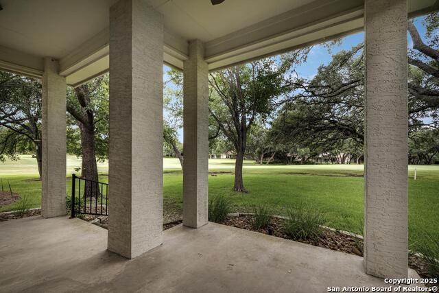 29462 Summit Ridge Drive, Fair Oaks Ranch, Texas image 24