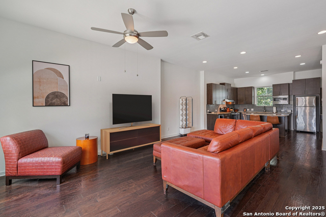 219 Laurel, San Antonio, Texas image 10