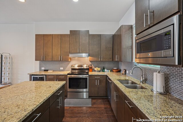 219 Laurel, San Antonio, Texas image 15