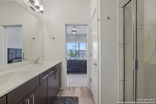219 Laurel, San Antonio, Texas image 27