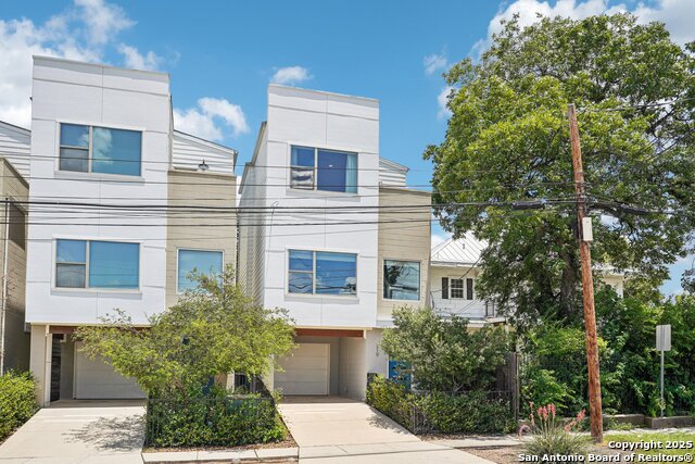 219 Laurel, San Antonio, Texas image 3