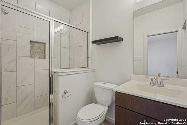 219 Laurel, San Antonio, Texas image 31