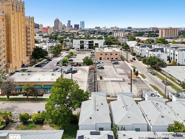 219 Laurel, San Antonio, Texas image 38
