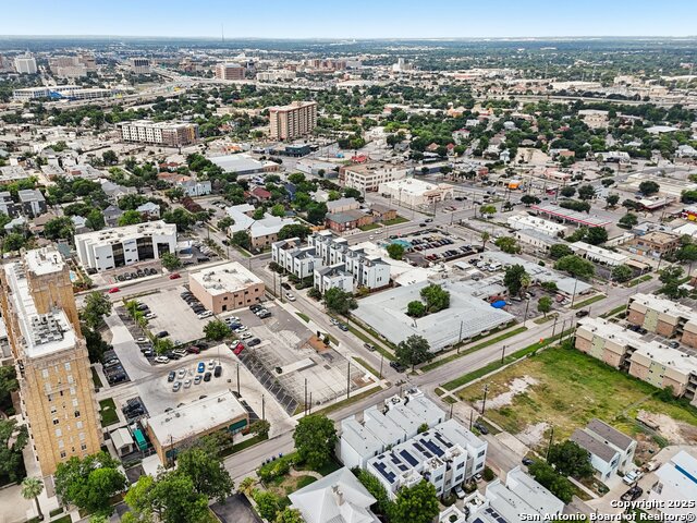 219 Laurel, San Antonio, Texas image 41