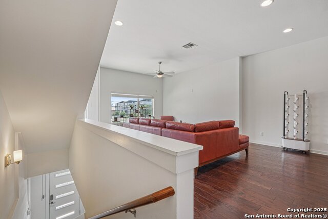 219 Laurel, San Antonio, Texas image 7