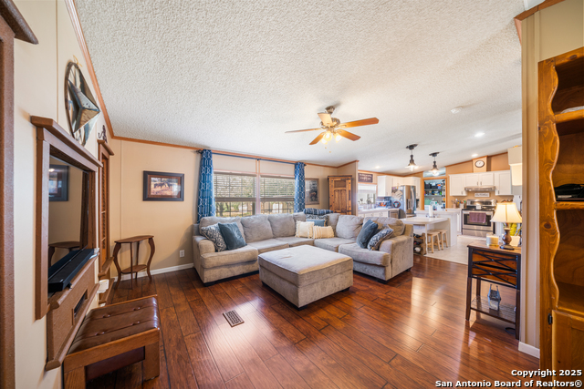 11738 Haven Estates, Adkins, Texas image 9
