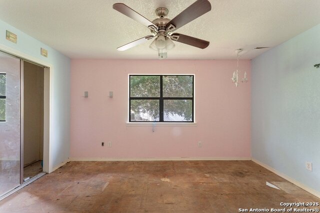5220 Linda Jo, Adkins, Texas image 14