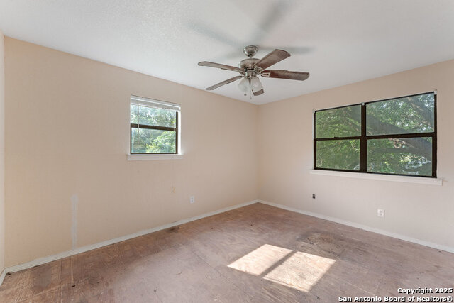 5220 Linda Jo, Adkins, Texas image 18