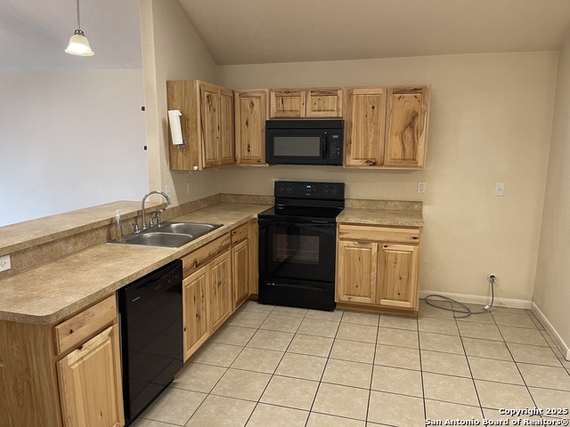 414 Stagecoach, Canyon Lake, Texas image 6