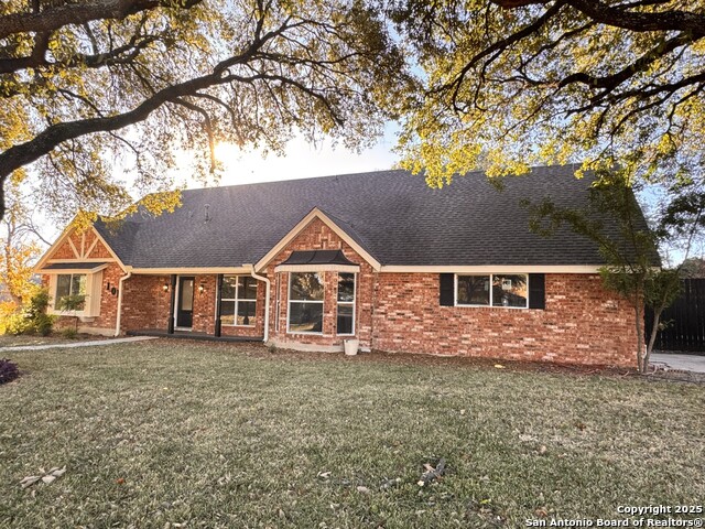 101 Dandelion Ln, Castle Hills, Texas image 2