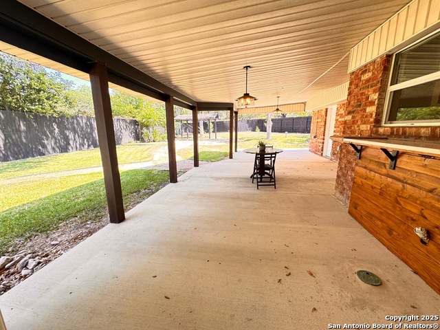 101 Dandelion Ln, Castle Hills, Texas image 29