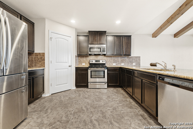 7010 Aphrodite Mist, San Antonio, Texas image 6