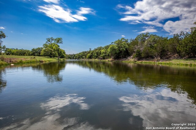 556 Cliff View Loop, Harper, Texas image 5