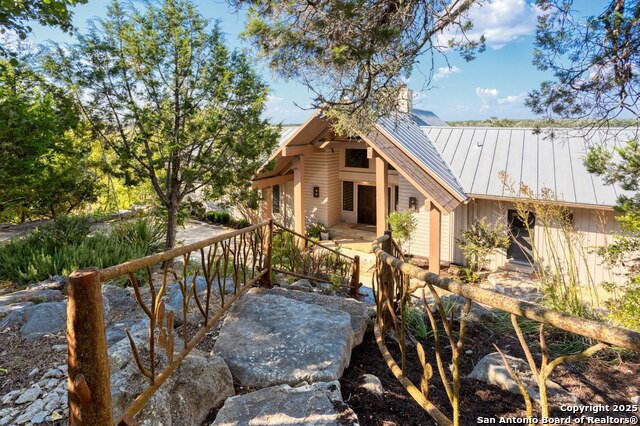 556 Cliff View Loop, Harper, Texas image 8