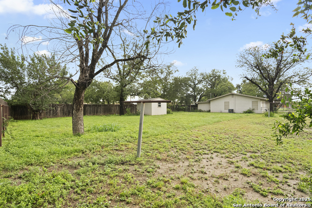521 4th, Uvalde, Texas image 26