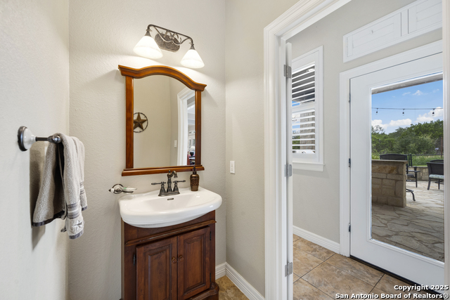 111 Oak Pointe, New Braunfels, Texas image 33