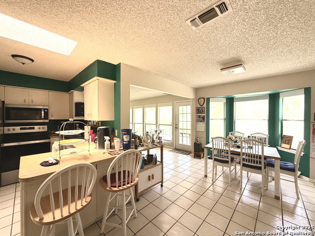 6707 Desilu Dr., San Antonio, Texas image 6