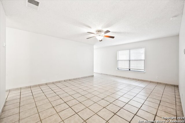 4822 Limestone Well, San Antonio, Texas image 3