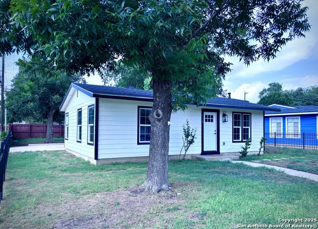 202 Dawnview, San Antonio, Texas image 2