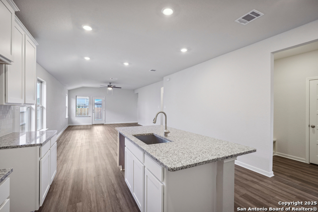 2947 Junction Bay, Converse, Texas image 3