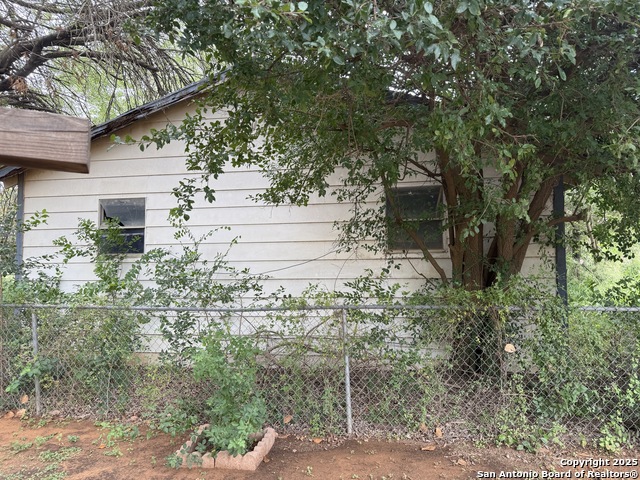320 Madero, Charlotte, Texas image 2