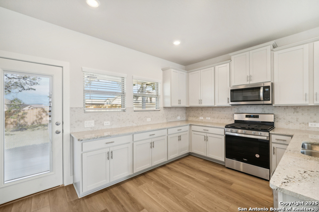 6435 Comanche Moon, San Antonio, Texas image 9
